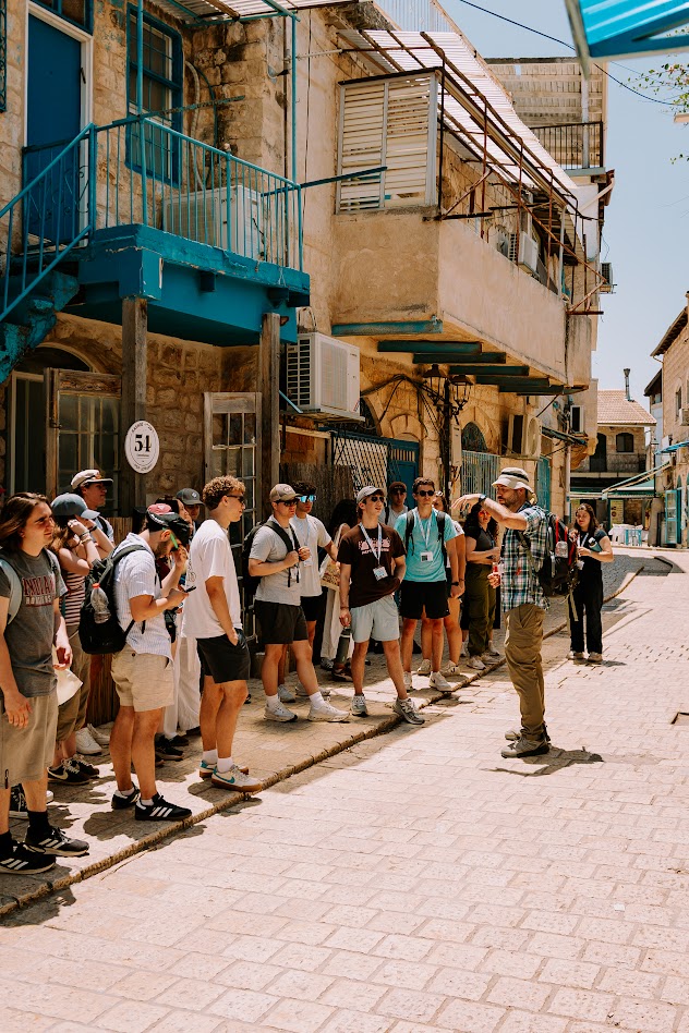 Young Jewish Canadians on their Birthright Israel journey